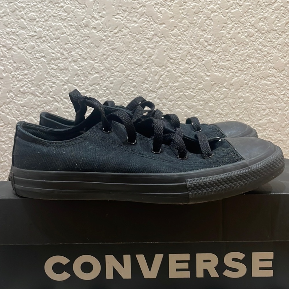 Black converse unisex size US 3 youth
